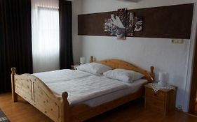 Pension Burger - Bed & Breakfast